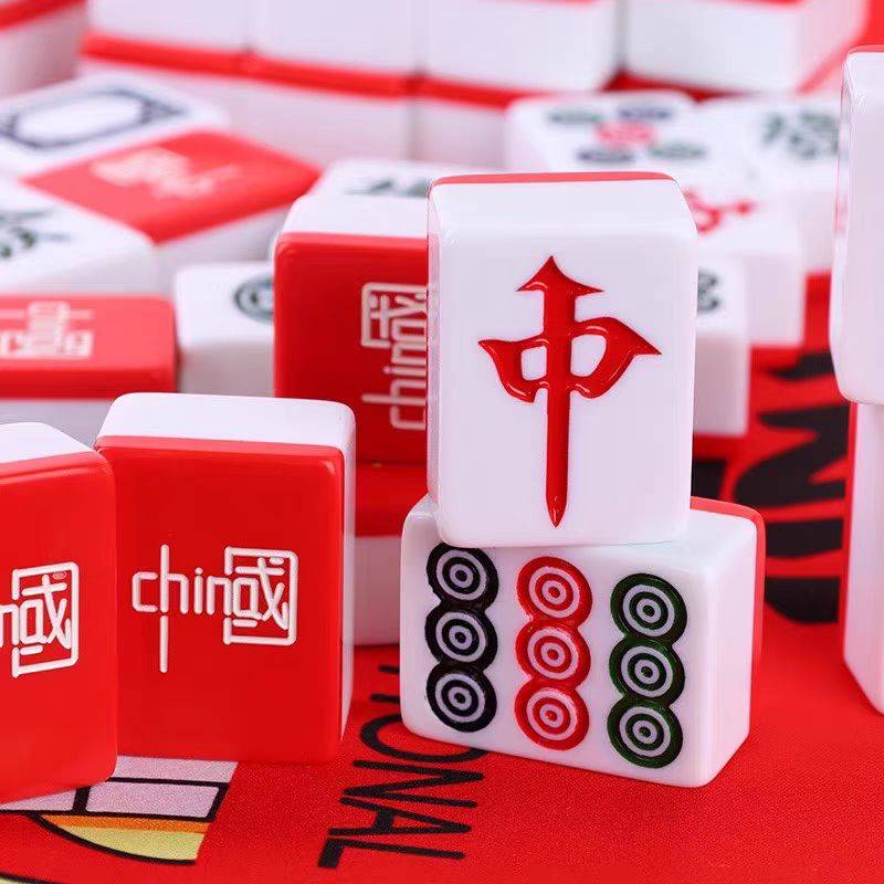Customized a single net red home hand to rub the mahjong card with a single national tide style Chinese Red Mahjong 40 42 44