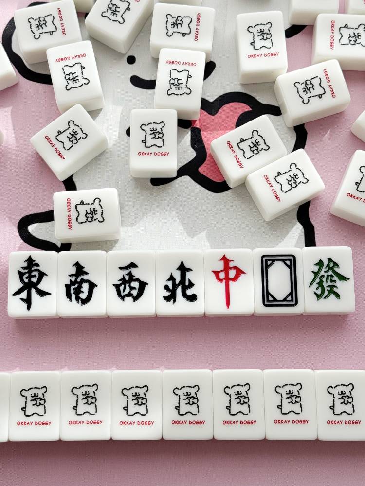 Household Mahjong hand -rubbing card crystal jade cute okkay puppy dormitory 40/42/44 Sparrow card