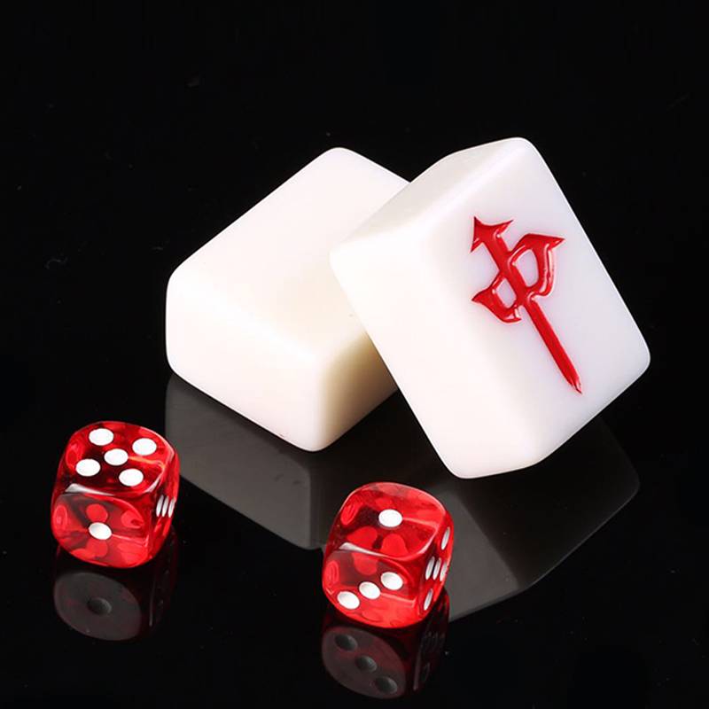 The mahjong family gave mahjong a gift, soft-packed table dice