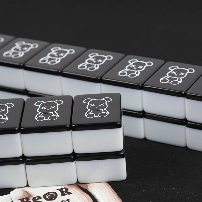 Family hand -rubbed Mahjong brand violent bear mahjong brand small middle large dormitory gift mahjong high -value Mahjong