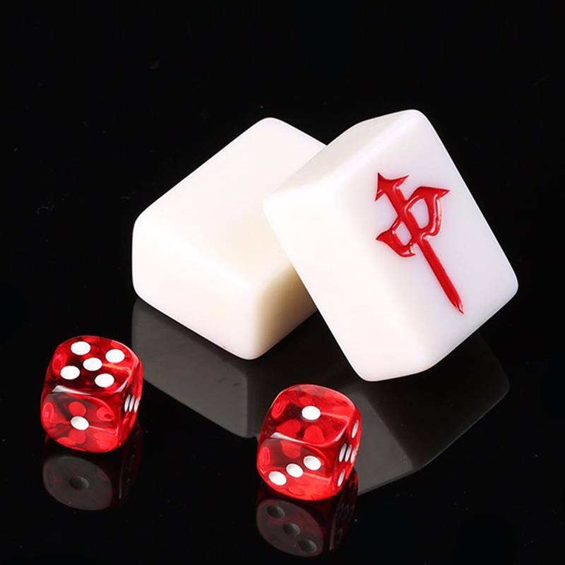 The mahjong family gave mahjong's high-quality, multi-coloured mahjong