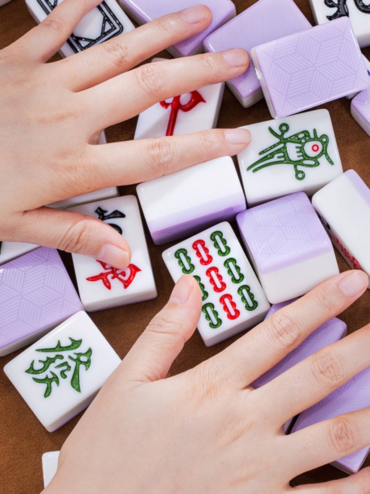 Hand -rubs Mahjong brand purple macaron first 42 high -end sparrow Guangdong high -end red medium high face value retro