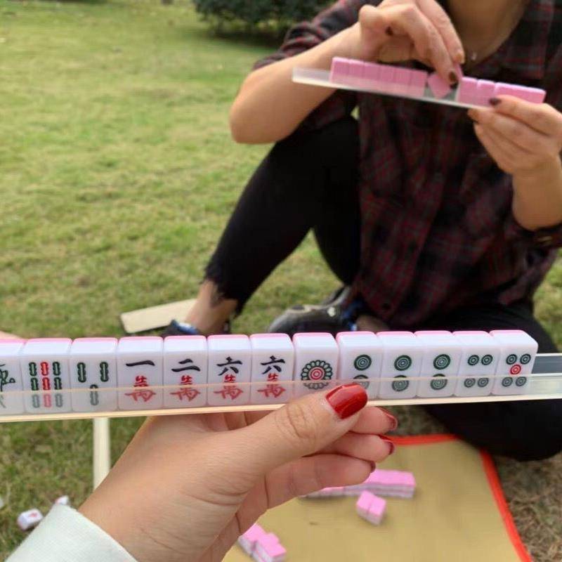 EssenceSmall hand -to -handed small children's machine, small toys, Mahjong Museum, mini Mahjong portable