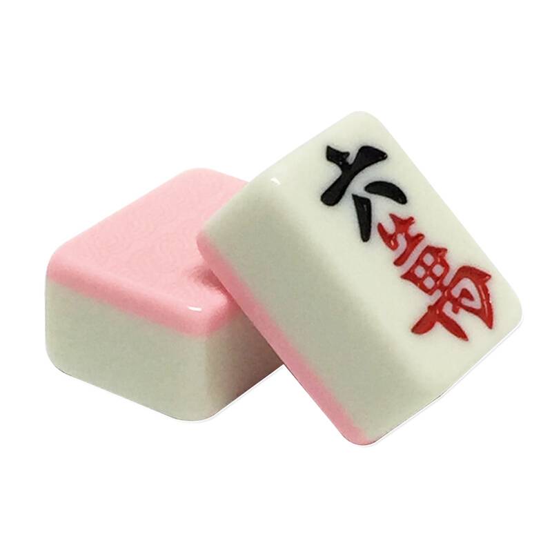 One hundred and forty-four gifted soft-packed table dice chips for the Mahjong family