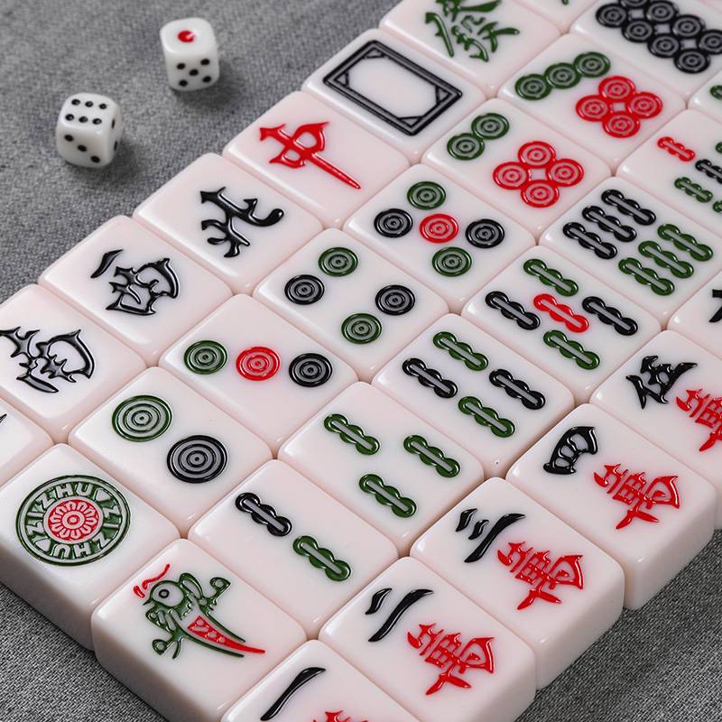 Family hand -rubbed Mahjong Mi Bai imitation jade -colored large, medium and small new Mahjong brand delivery desktop 3840 4244