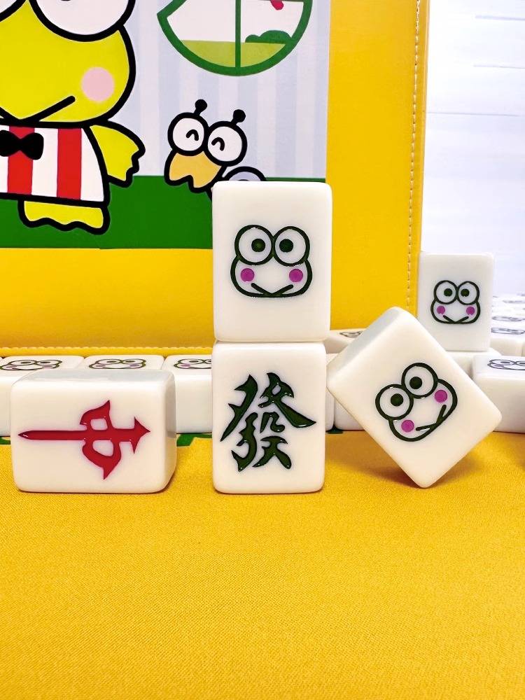 Household Mahjong hand -rubbed card net red cute green crystal jade big eye frog 40/42/44 sparrow card gift box