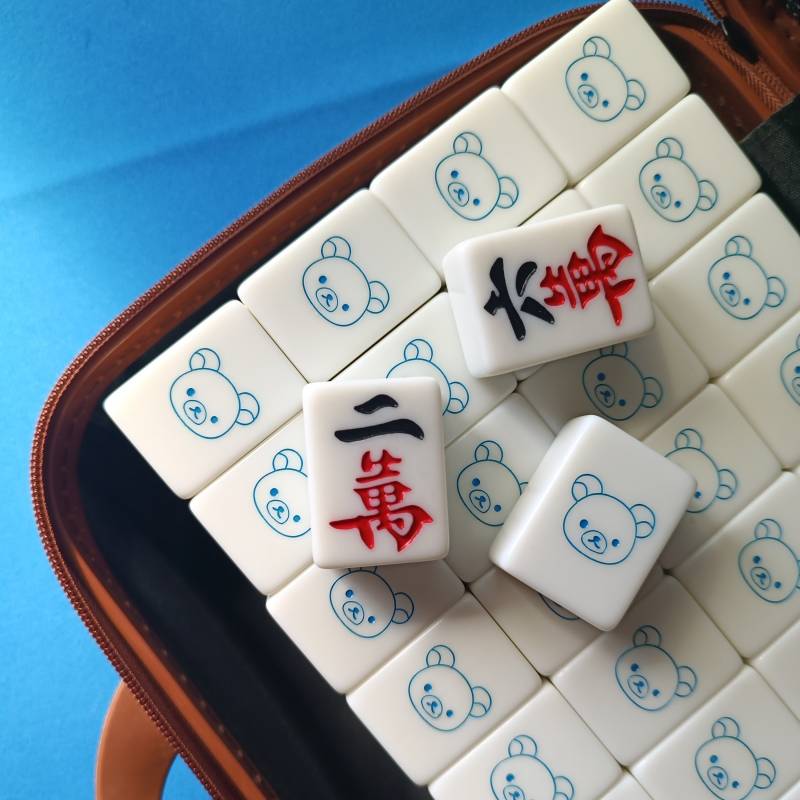 Jingyu Custom Bear Mahjong White House Rub Cartoon Light Bear 40/42 Large Sparrow Card