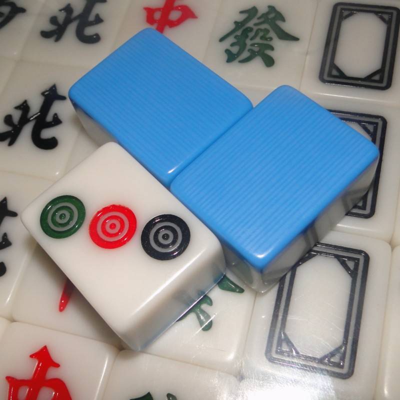 The mahjong mahjong mahjong family gave presents with their hands to the mahjong medium, class I and Sichuan mahjong with 108 hands