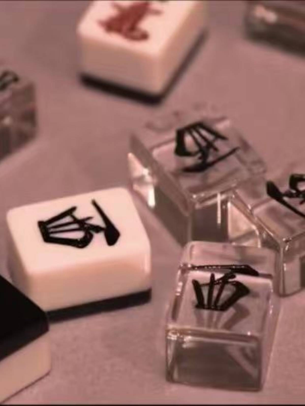 Japanese Mahjong brand acrylic transparent Mahjong nest Wasi Zizi Mahjong Fighting Brand Legend Legend of Soul Soul Ji Timuro