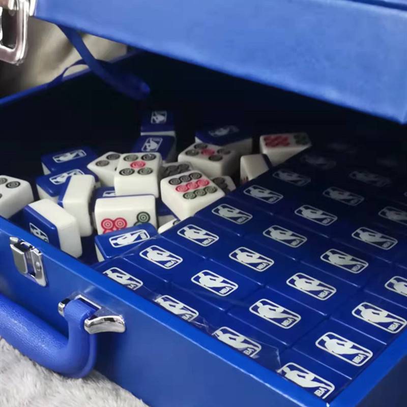 Furnishing hand rubbing Mahjong brand net red blue NBA large cartoon custom sports gift high -end tide brand Mahjong brand