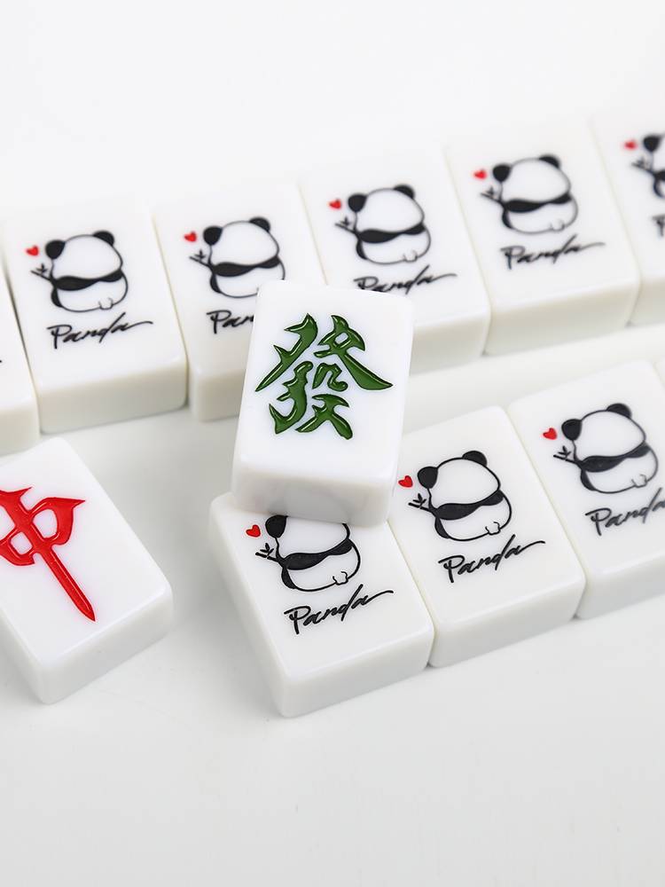Hand -rubs Mahjong brand cartoon crystal jade panda cute 40/42/44 custom party Mahjong gift box