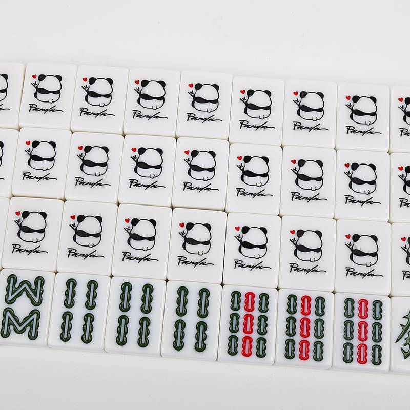 Hand -rubs Mahjong brand cartoon crystal jade panda cute 40/42/44 custom party Mahjong gift box