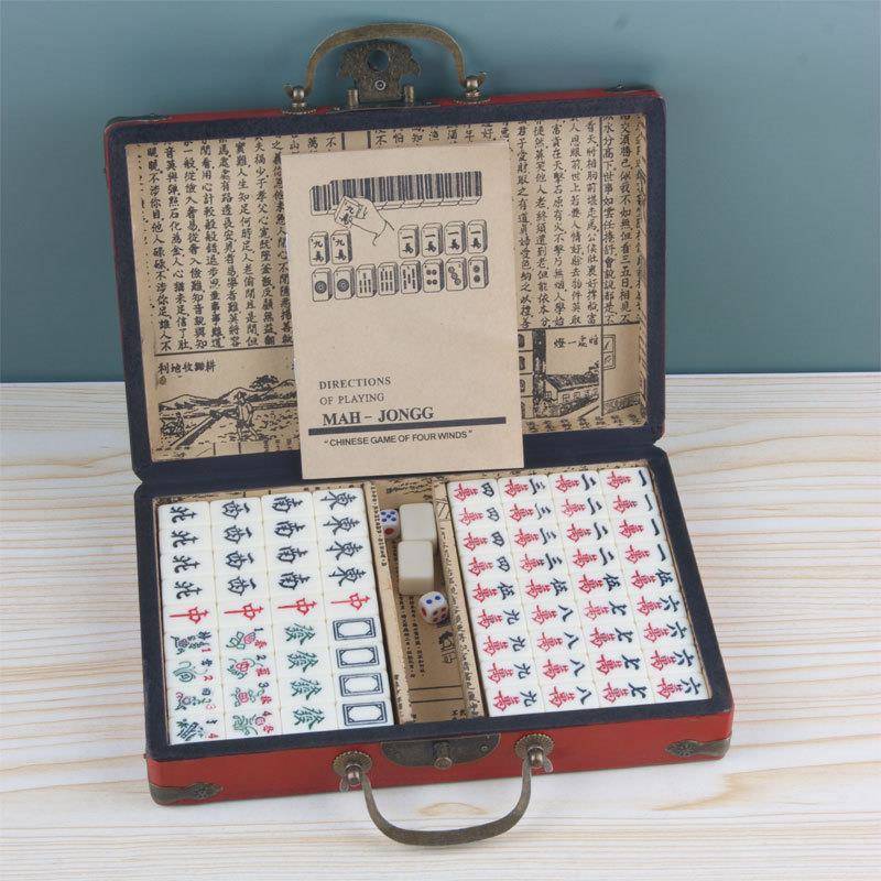 Cross-border supply of picturing mahjong in English with picturing box to show the entertainment memamine in the dormitory