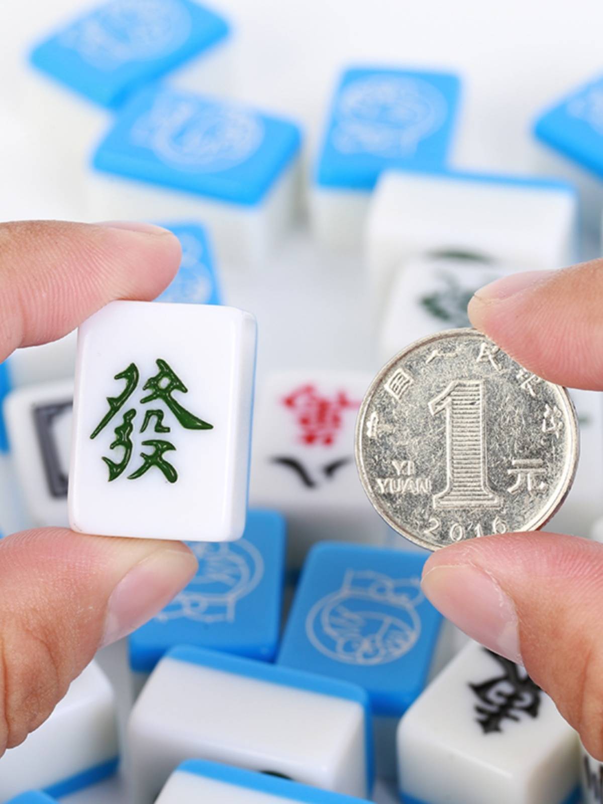 Mini-Ma's portable travel dorm, Pocket Cartoon midget's cute little mahjong