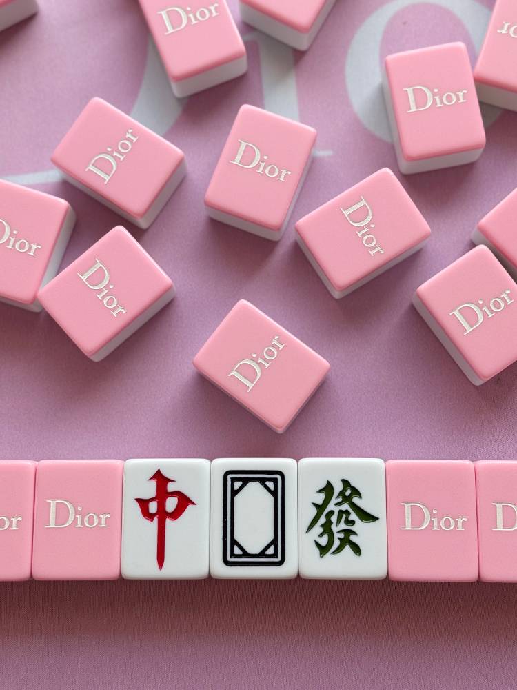 Hand -rubs Mahjong brand pink cartoon letters 40/42/44 Custom mahjong party gift box
