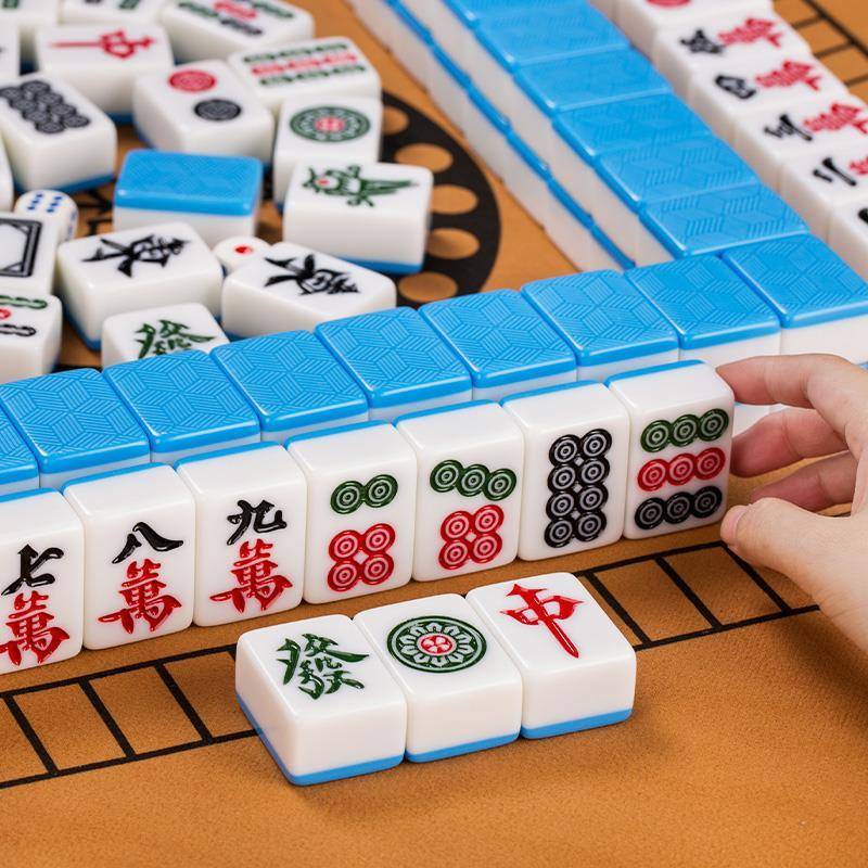 mahjong's hand is a medium-size, non-magnetic, high-level player playing home-based mahjong for tablecloths