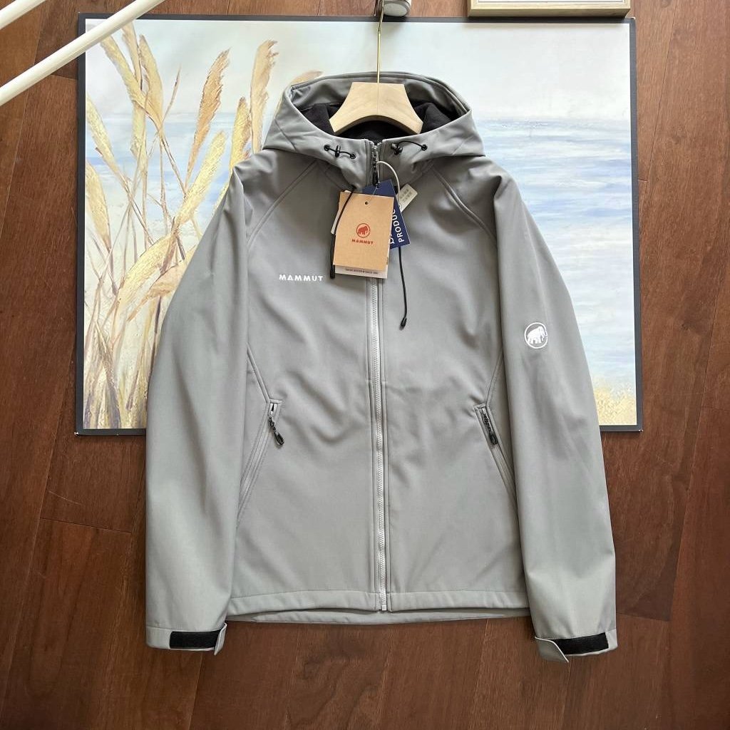 MAMMUT mammoths returning to Clement's outdoor windproof water-resistant husk coat
