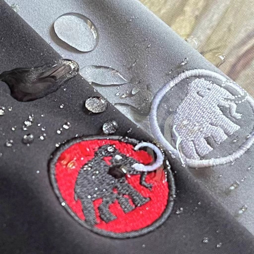 MAMMUT mammoths returning to Clement's outdoor windproof water-resistant husk coat