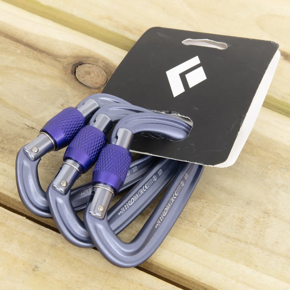 Black Diamond B.D. Climbing Master Lock securely locking up mountain speed and drop-off