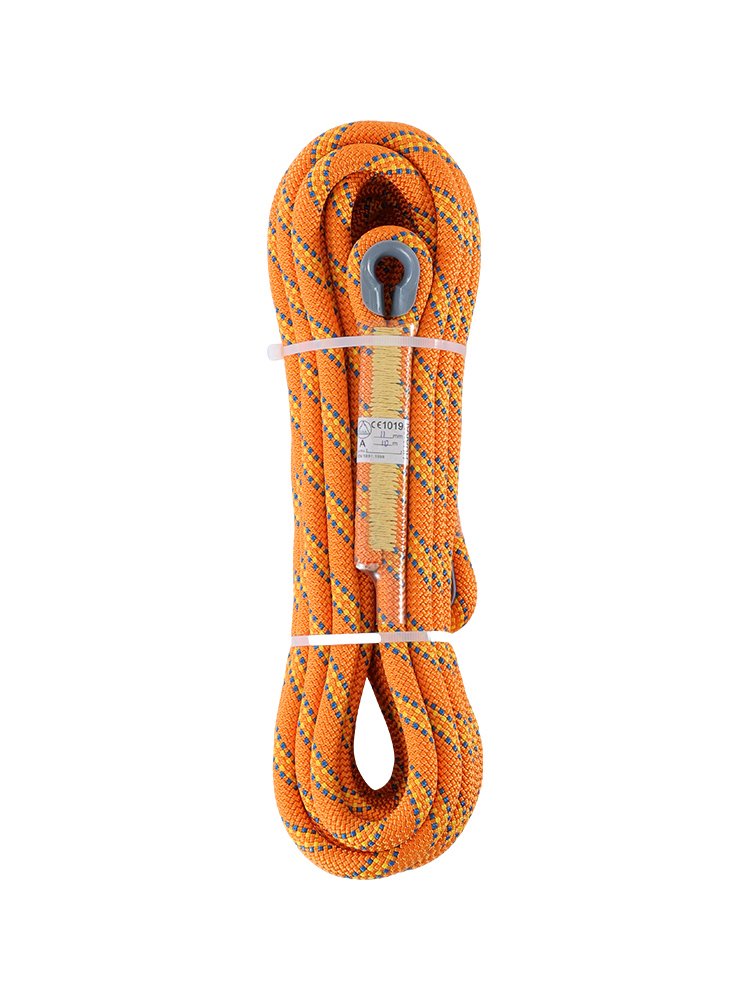 The high-altitude high-altitude operating safety line outside the perimeter of the State border for the rescue of the mountain rope