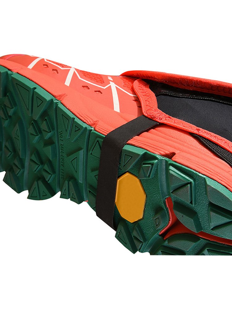 O'Neitra's out-of-the-field running sandals