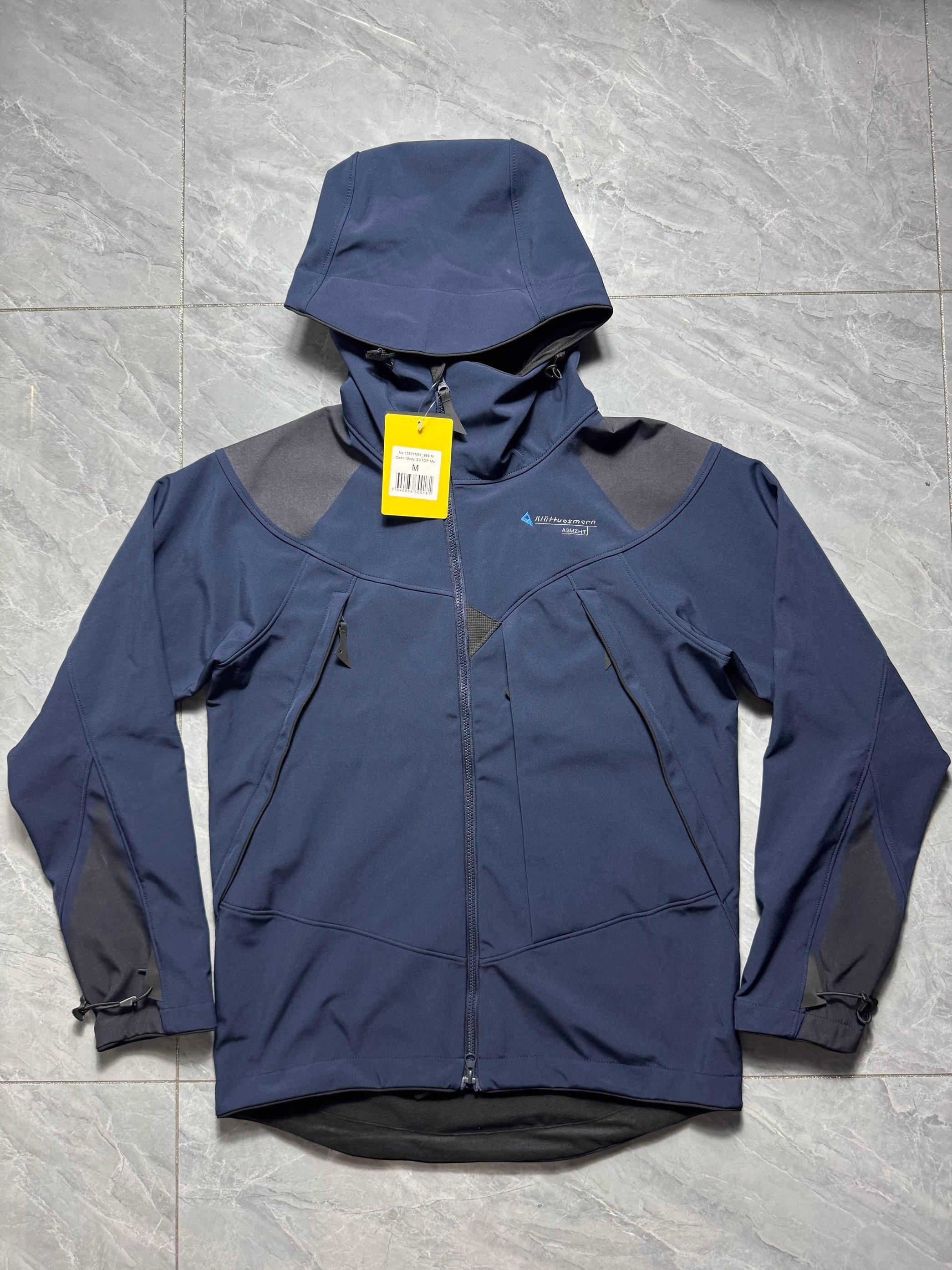 Three rats, a ski suit for Felner men in the autumn and winter