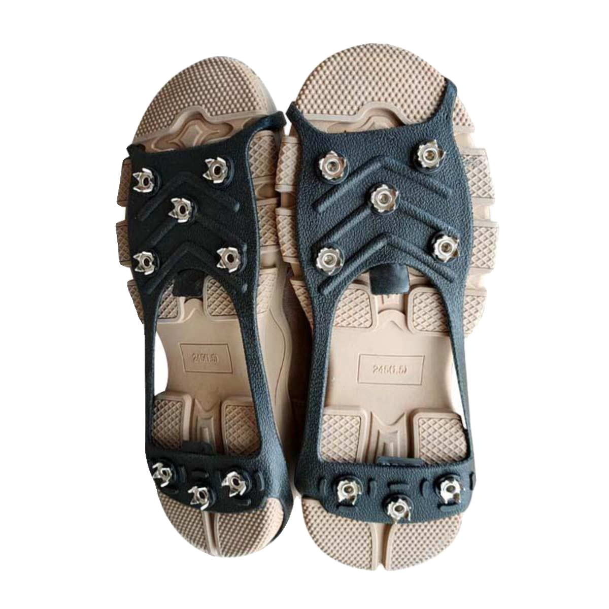 Outdoor ice-clawed skating shoes for elderly children climbing up the mountain to catch snow boots for new winter students