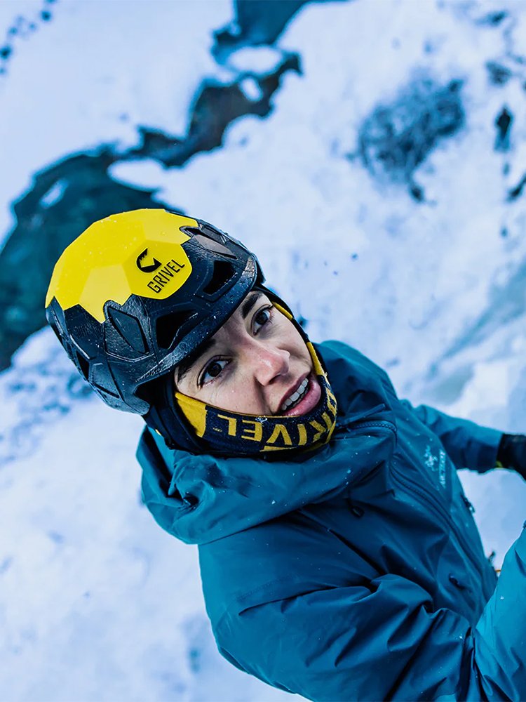 IT'S A 100-YEAR-OLD GRIVEL, A SUPER-LIGHT CLIMBER