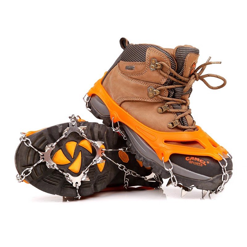 The coyote's 12-tooth stainless steel-clawed skate-backed snowcrackers outside the ice chain