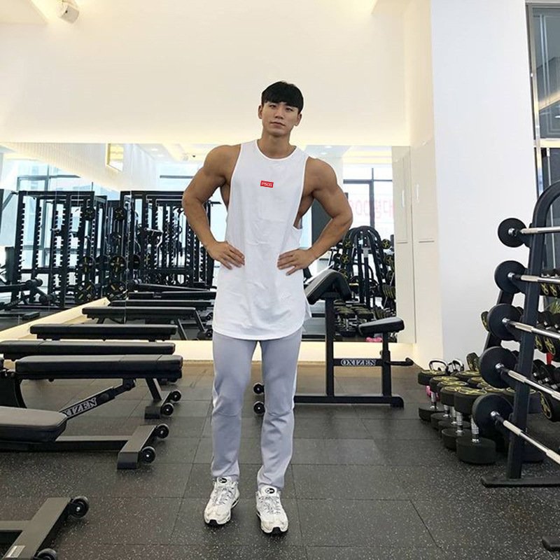 A man's fast-drive vest, a muscle-free man's movement, with a wide-sleeved, wank-and-shut-shut-shut-shut-shut