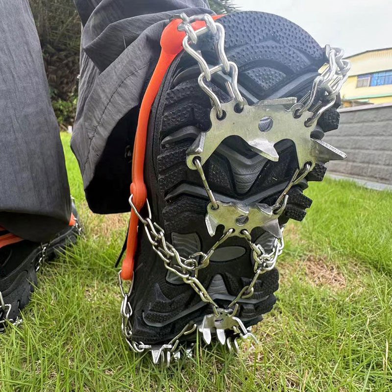 Outdoors ice-clawed and slipper-coated steel chains, 8-bit ice-clawed and snow-clawed equipment