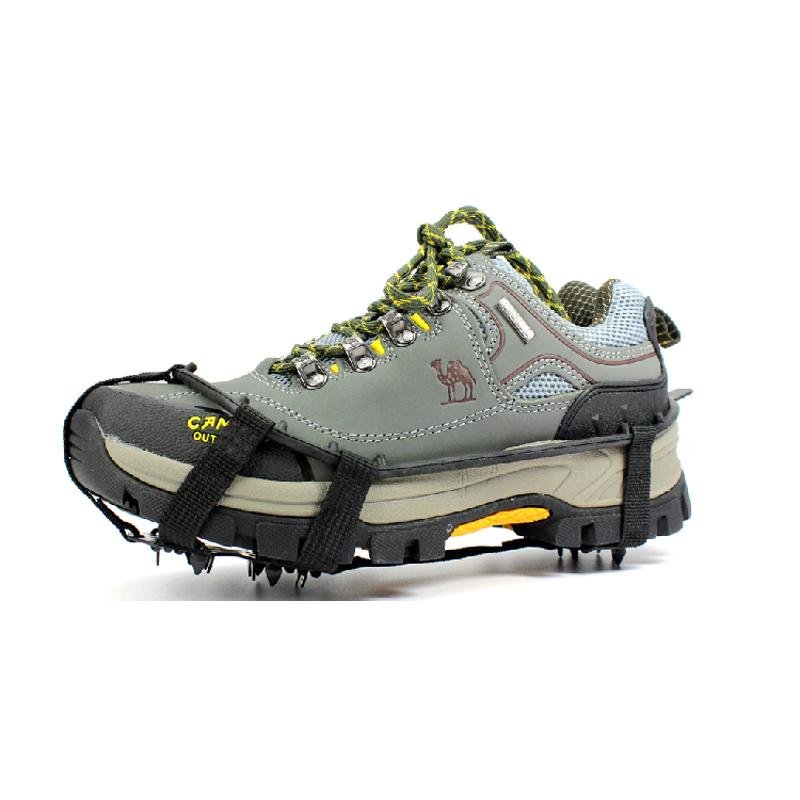 Mountain climbing, skating claws, 24-bit shoe chains, skating nails, and a snowy outdoor shoe set to climb outside the ice