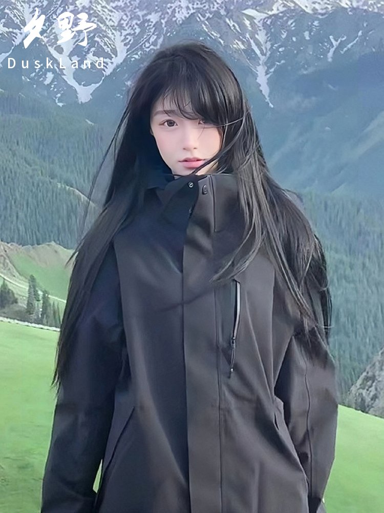 A new, 2024, windproof, waterproof coat for an exterior mountain climber in the autumn and winter