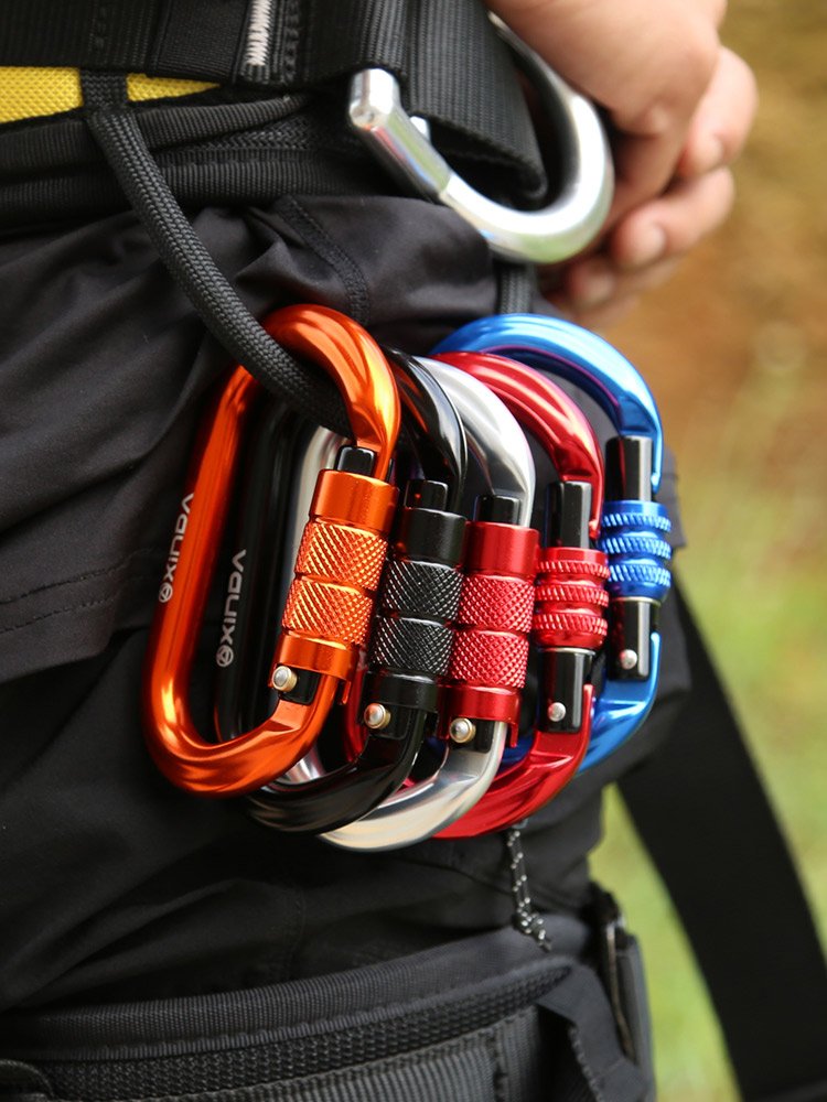 THE MAIN CLIMBER OUTSIDE OF HINDAL'S HOUSE IS HOLDING THE O-STROKE