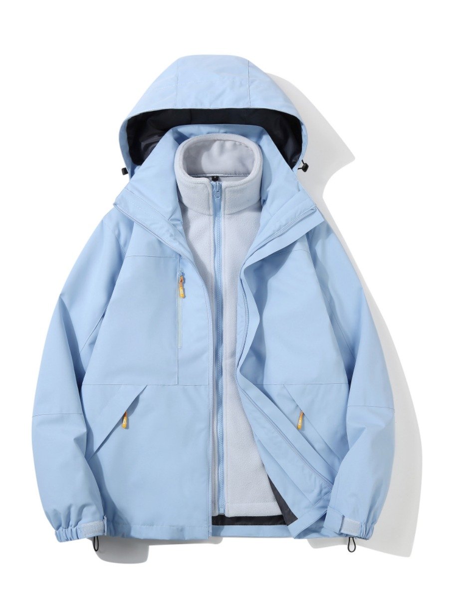 In the mountains, the women in the outdoors, three-and-a-half, wind-proof, water-proof jackets can be removed from the thicker Tibetan winters