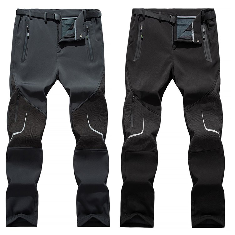 During the winter, men and women who went out to hide their tweezers with a thick wind and waterproof hiking and skiing