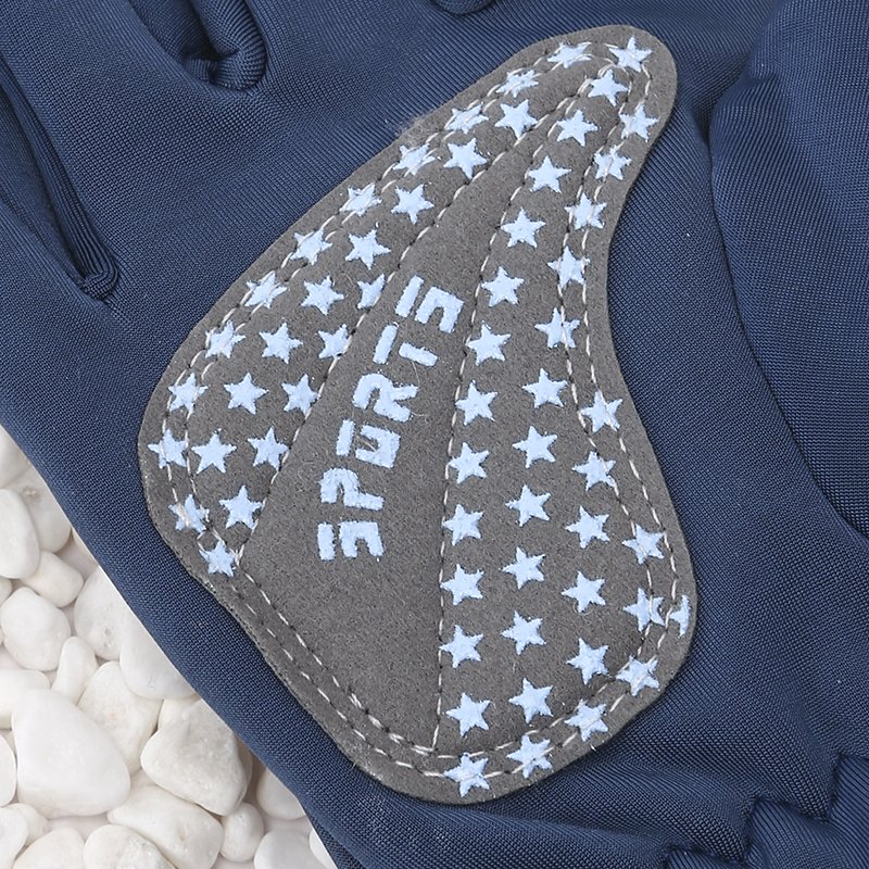 Children's gloves warm and snow-resistant winter velvet, boys and girls riding on the outside of the car in case of cold and climbing