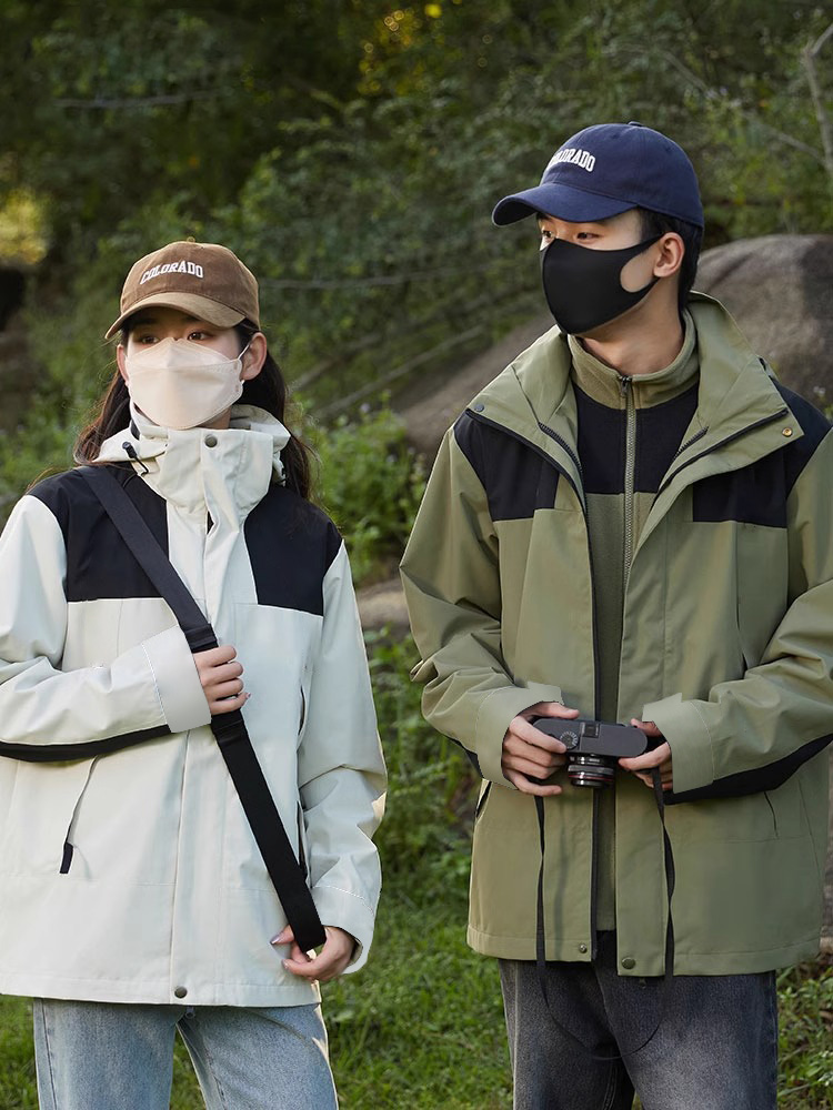 A new 2024 for a man and a woman can take their coats off, camel-proof, wind-proof, outdoor urchins