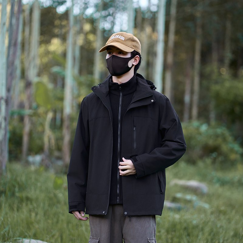 One man and two men in a hot-seated assault suit can take off their coats, a new 2024 windproof, outdoor climber