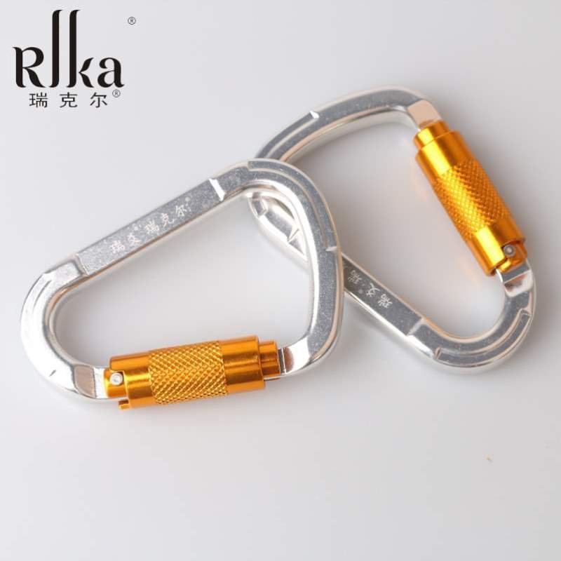 ACCELERATOR LOCK ON THE CE-AIR MAIN LOCKER, A SPECIALTY IN YOGA CLIMB