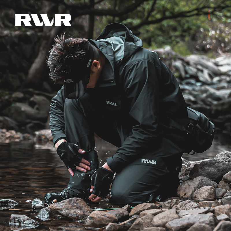 TWENTY-THREE RVVR WINDMAN'S SUIT, BLACK KNIGHTS, 2ND GENERATION