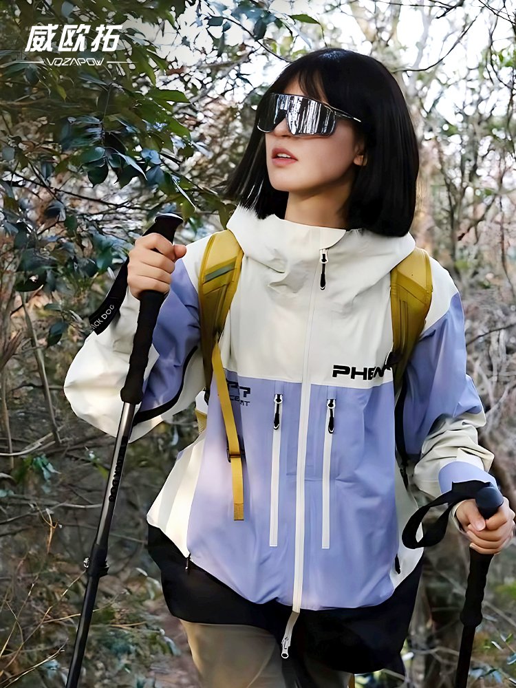 Karpwo outdoors with hiking glasses for men and women with wind sand worms on sunglasses