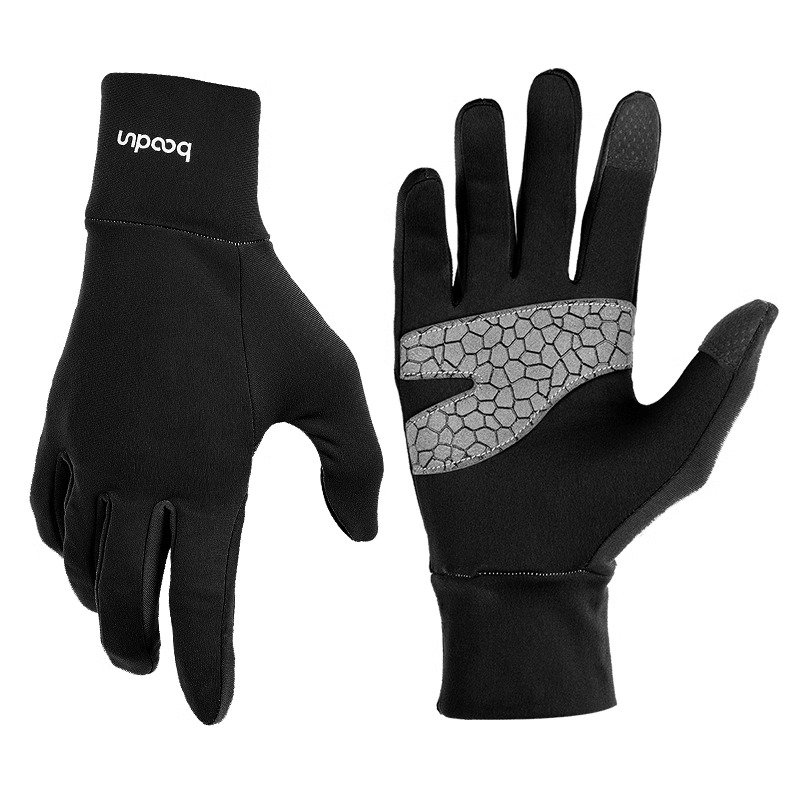 The Autumn Winter Campaign's Out-Hide Glove Skiding Quest Flyers Football Training in Windproof Water