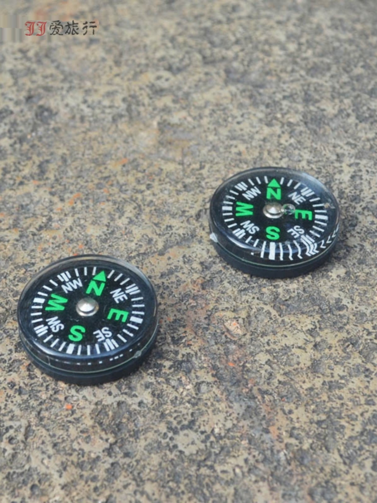 A MINI-OUTDOOR POINTER, A NORTHERN PIN GUIDE TO PLASTIC 2,2.5CM TOURISM, CUSTOMIZES THE LOGO TRAVEL FIELD