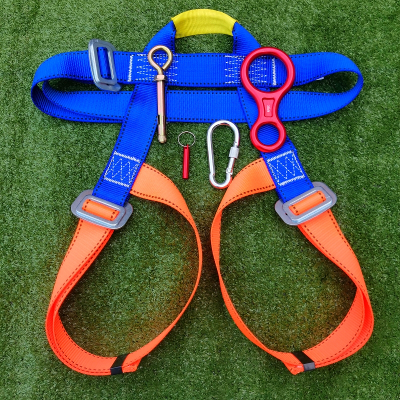 Blue orange seatbelt + 8 rings + hook + bolt + whistle