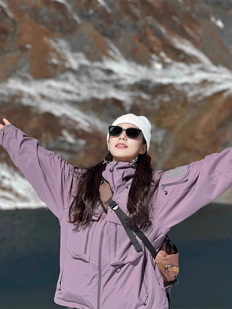 FYUT, A MAN AND A WOMAN IN A NEW SPRING AND AUTUMN 2024, A NEW WATERPROOF AND COLD-PROOF CLIMBER