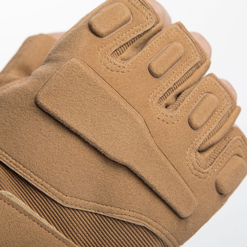 The Tactical Gloves Men are obsessed with the outdoor exercise