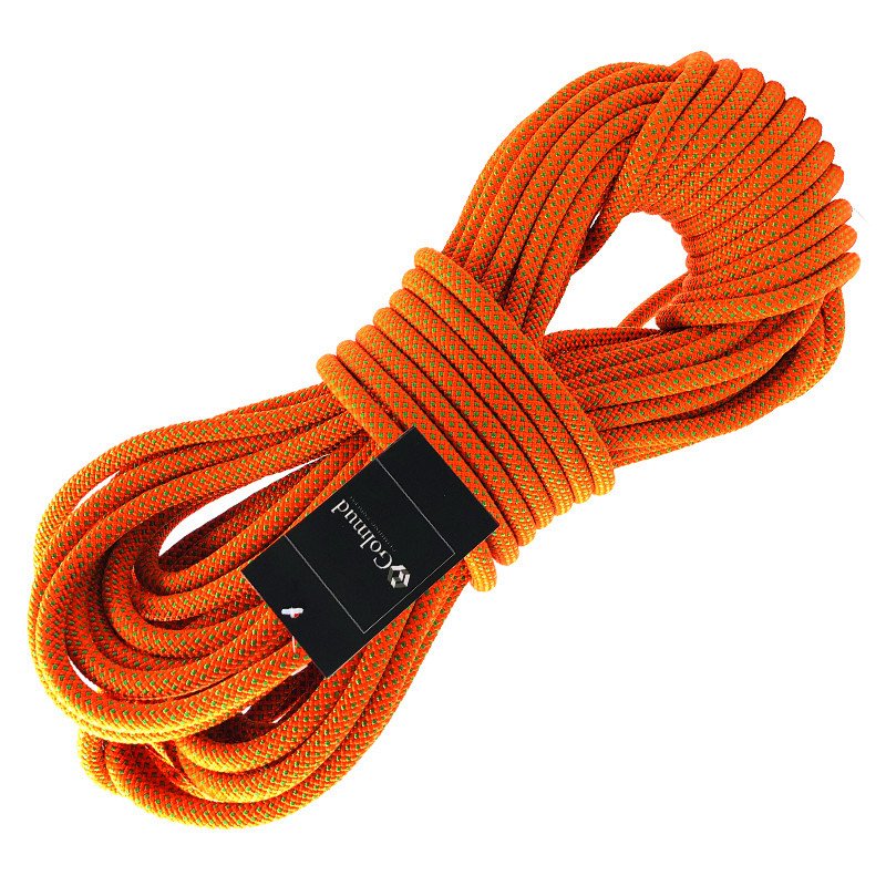 golmud climbs outside of the mountain rope, climbs with safe ropes and lifts