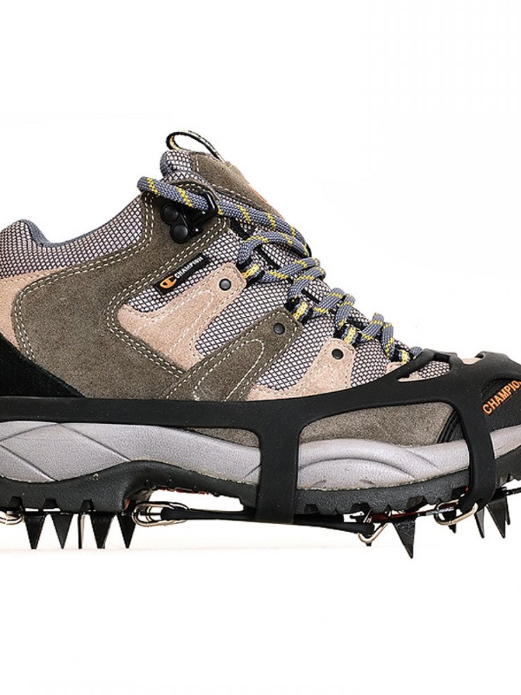 German imported technology Selpa, 18-tooth silpa, ice-crawling gear, skate-resistant shoe set, on foot