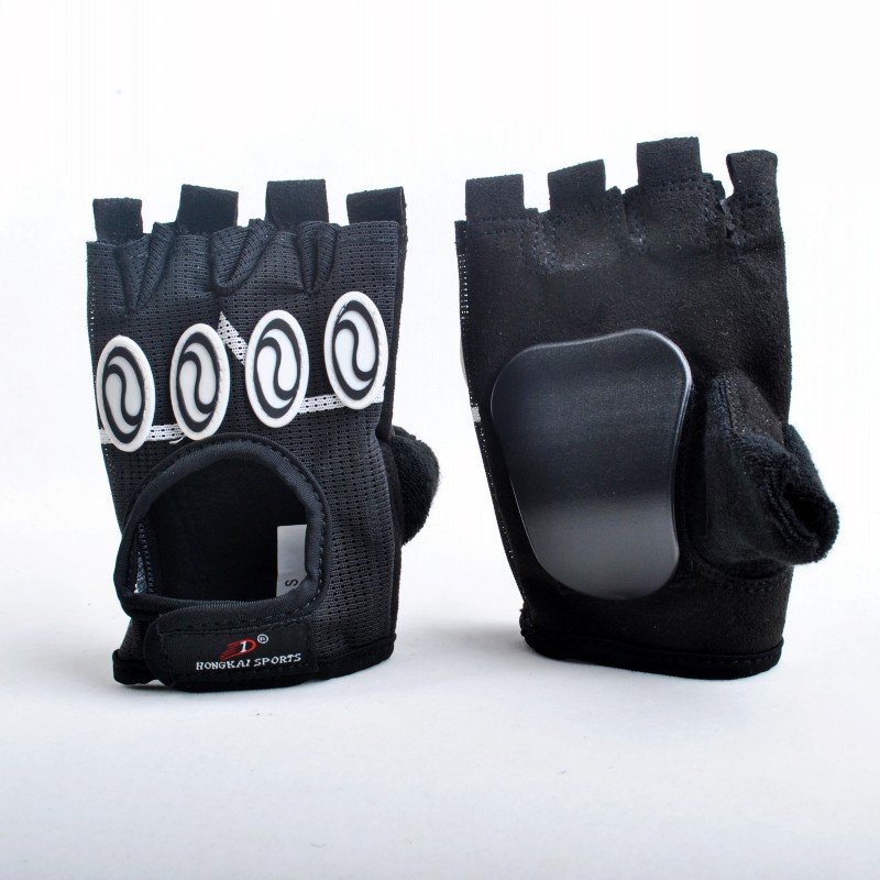 THE HAND GLOVES OF A HK OUTDOOR SPORTS WHEEL WILL BE SUITABLE FOR CHILDREN AND ADULTS WHO WILL BE ABLE TO REMOVE SKATE SKATEBOARDS